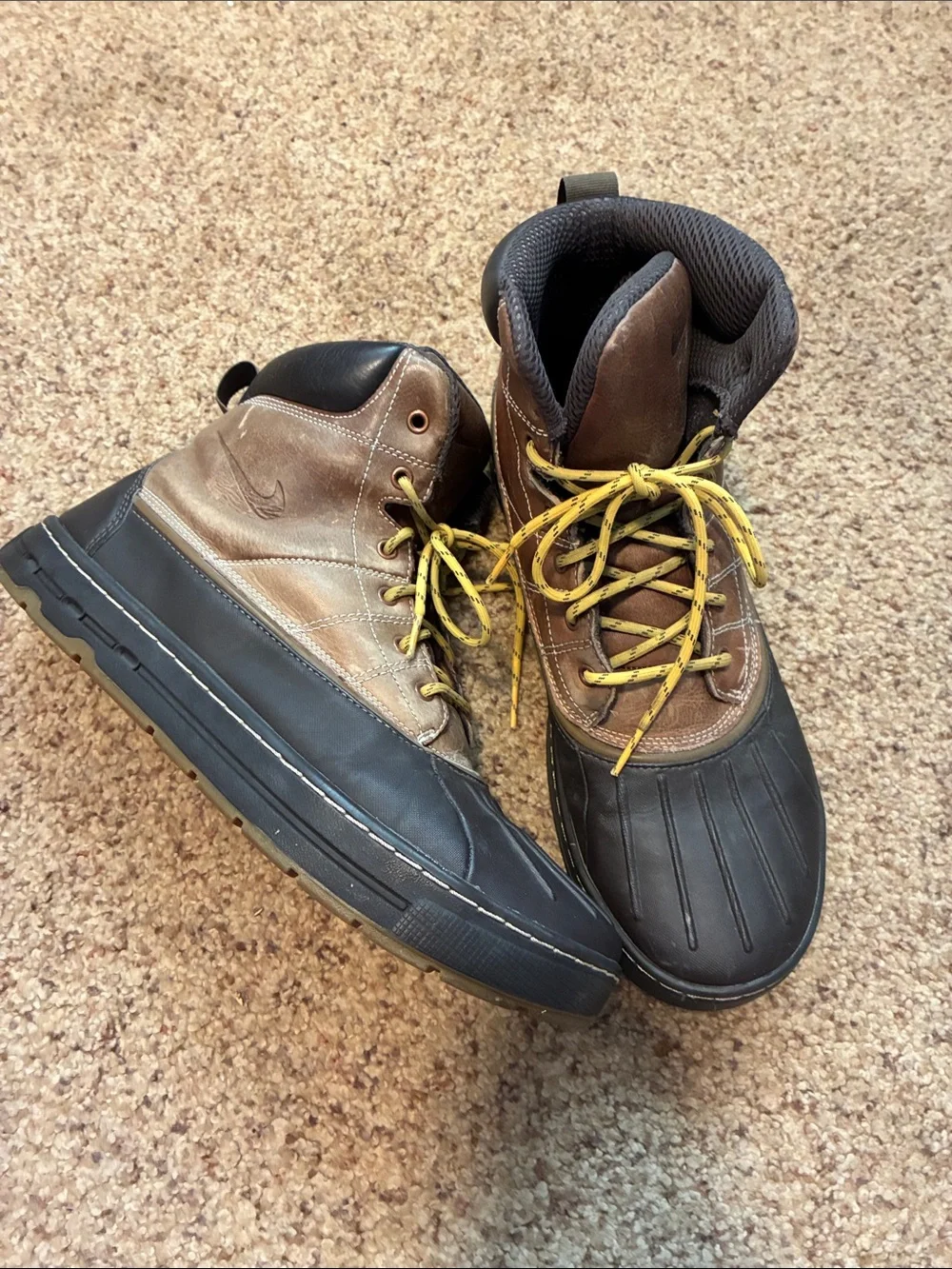 Nike ACG Woodside Men’s Boot British Tan 386469-200 2013 Size 11 Pre-owned